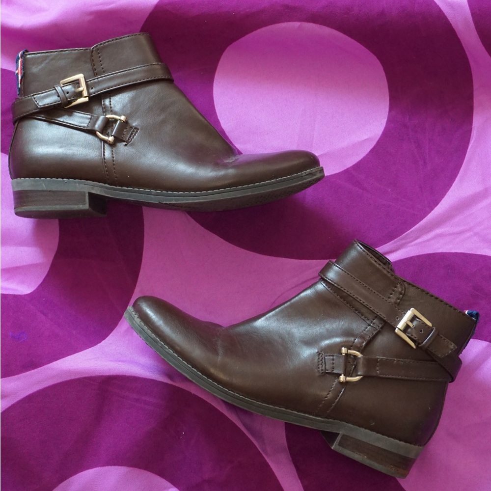 Super cute Tommy Hilfiger Booties